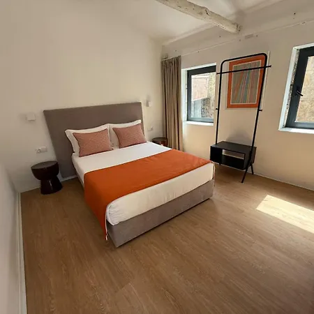 Riverside فندق مبيت وإفطار 4*