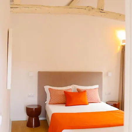 Couette-café Riverside 3*
