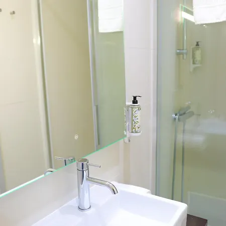 Couette-café Riverside 3*